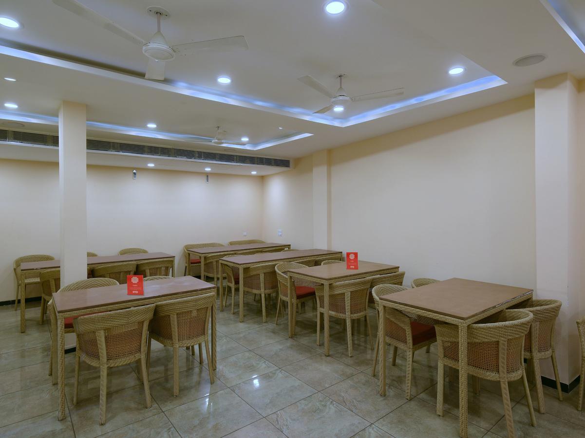 Oyo 963鲁玛亚酒店 乌贾因 外观 照片